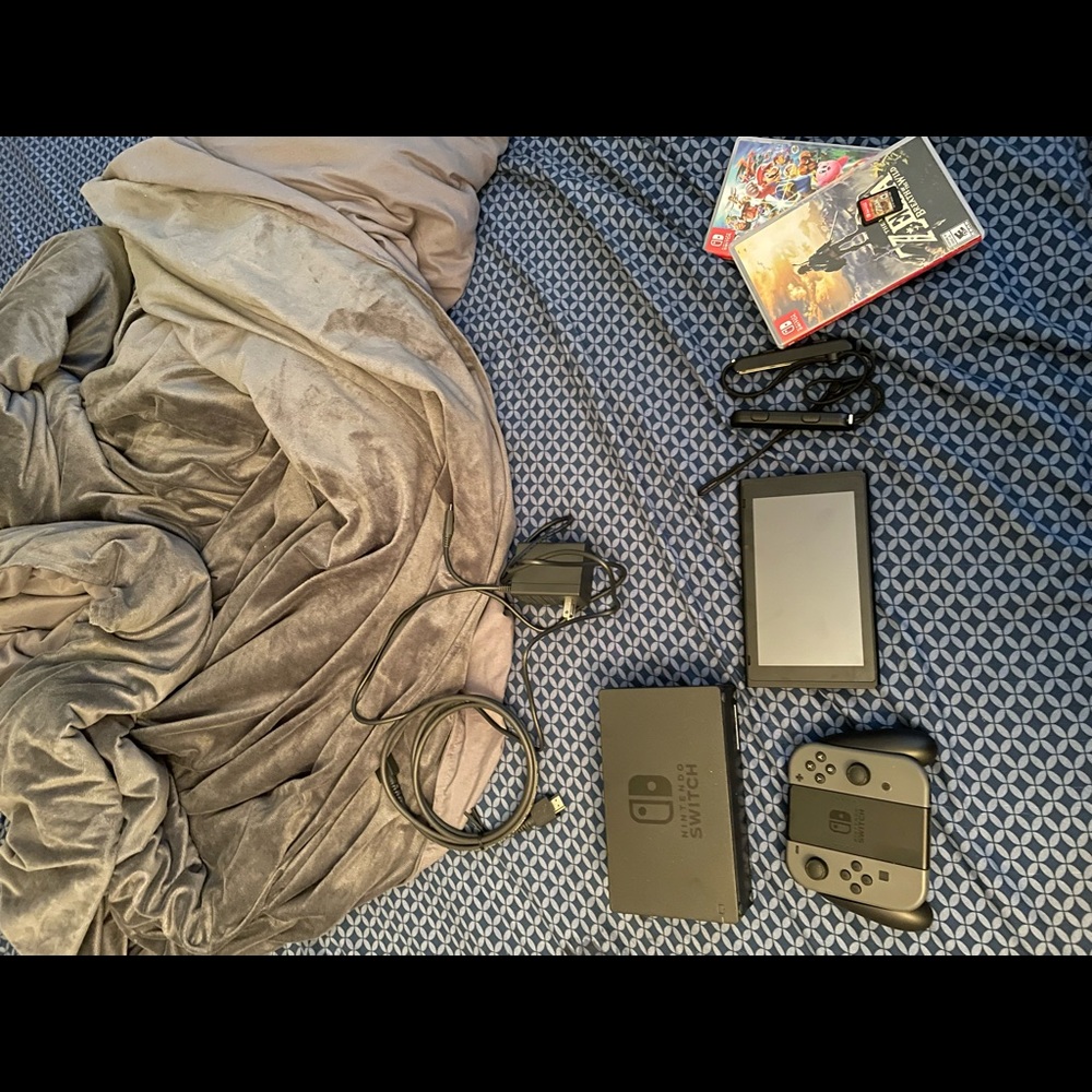 NINTENDO SWITCH JOY CONS - GRAY 2 GAMES